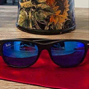 New Ray-Ban "New Wayfarer" Sunglasses 👓